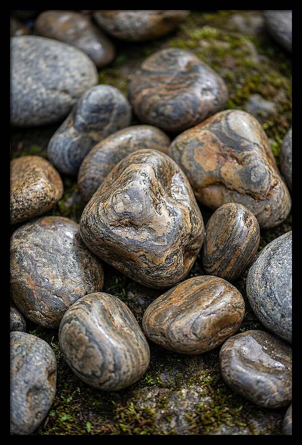 River Stone Patterns
