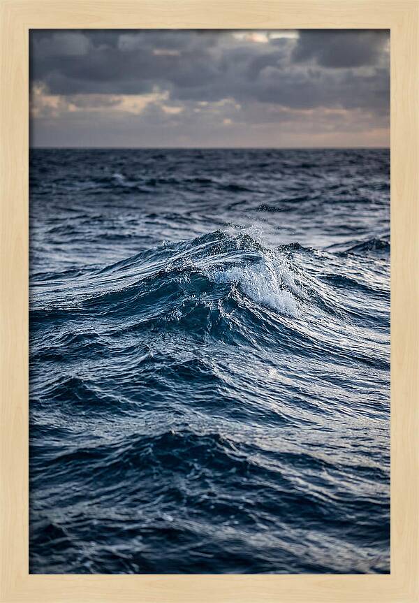 Rolling Swell Ocean