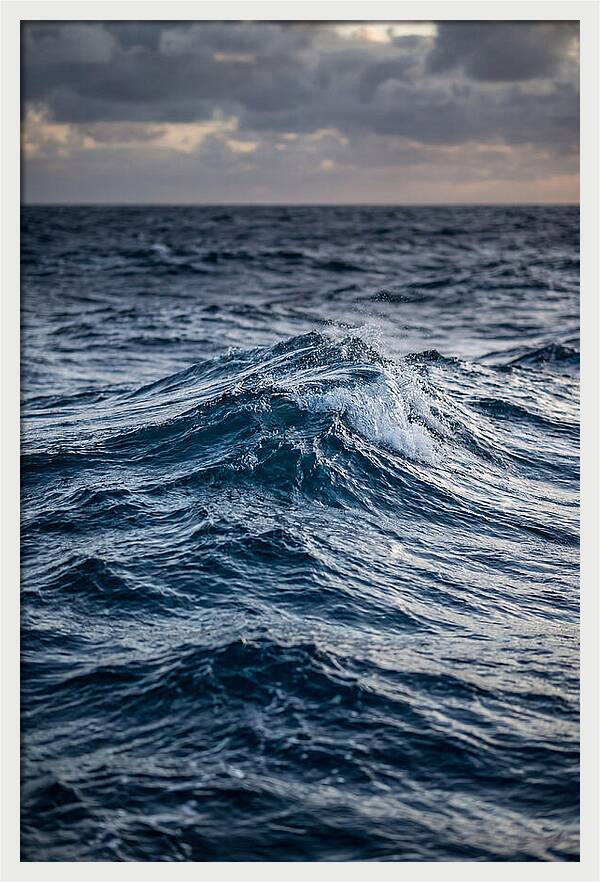 Rolling Swell Ocean