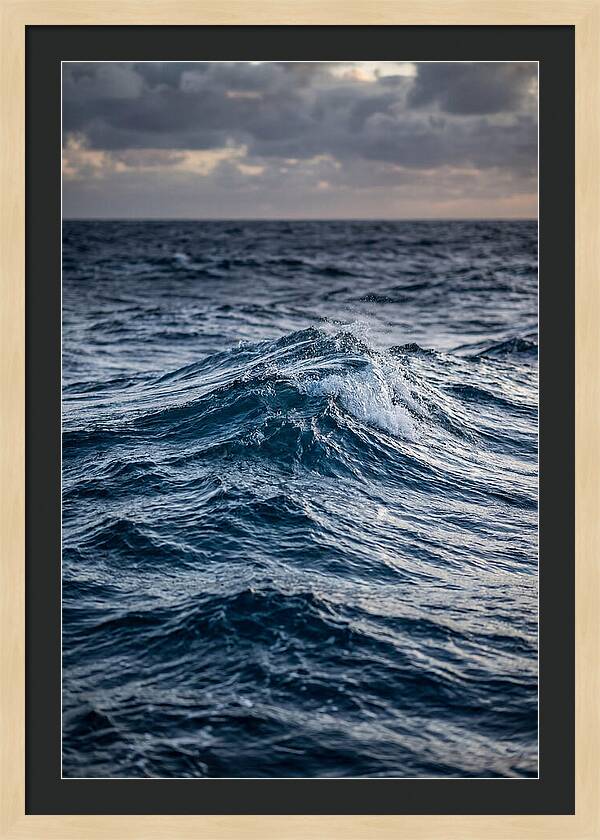 Rolling Swell Ocean