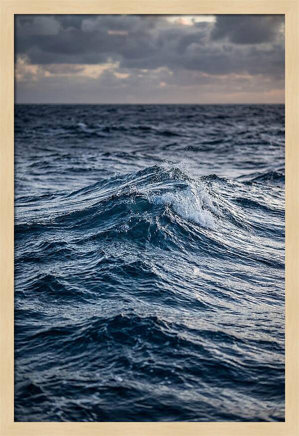 Rolling Swell Ocean