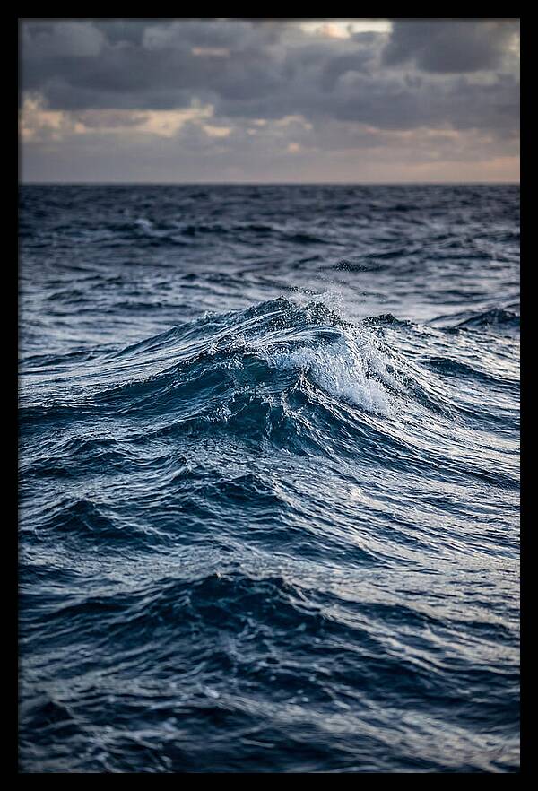 Rolling Swell Ocean