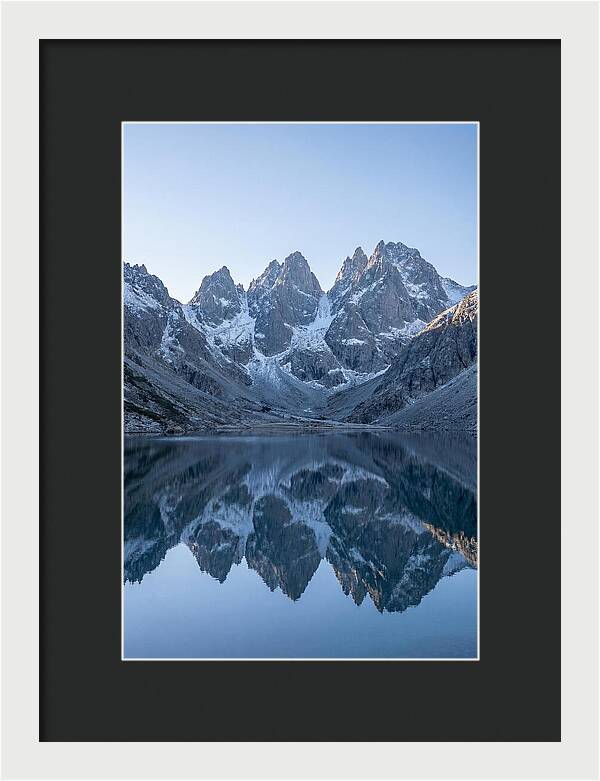 Row Of Iconic Pointed Peaks