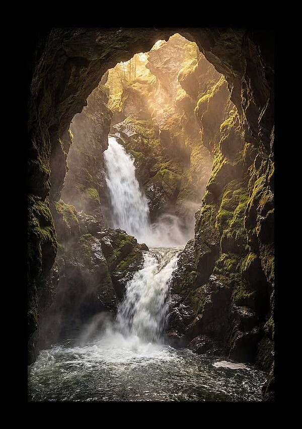 Ruby Falls Cascade