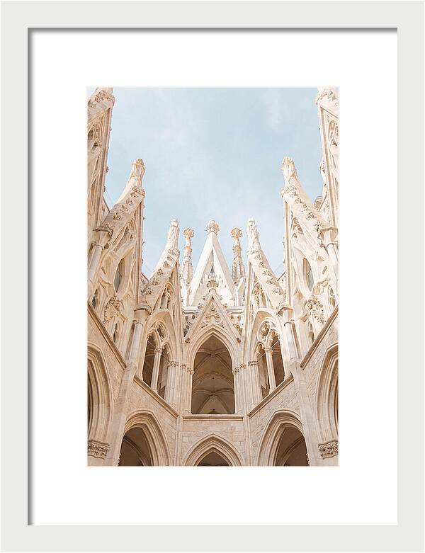 Sagrada Familias Grand View