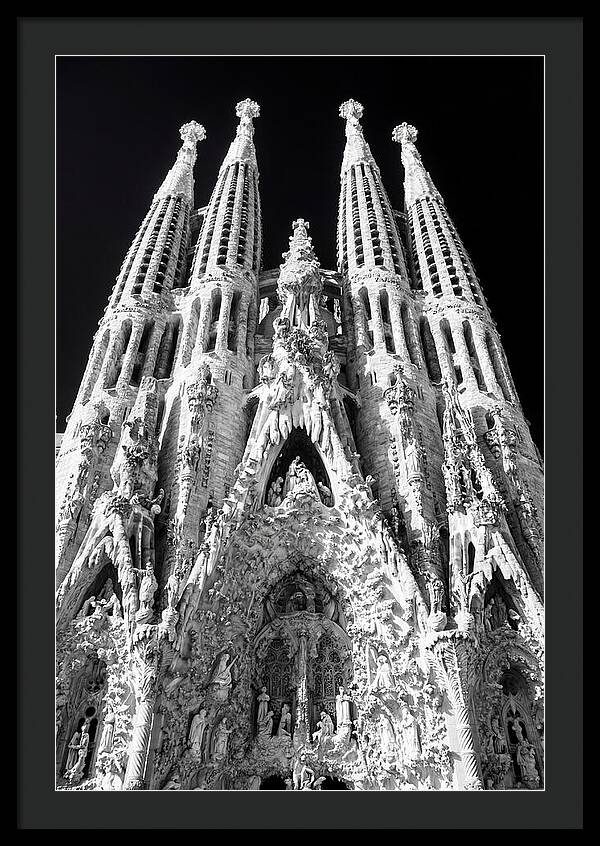 Sagrada Familias Majestic Perspective