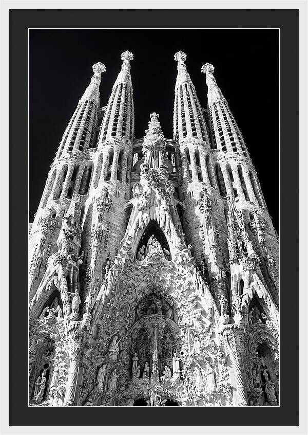 Sagrada Familias Majestic Perspective