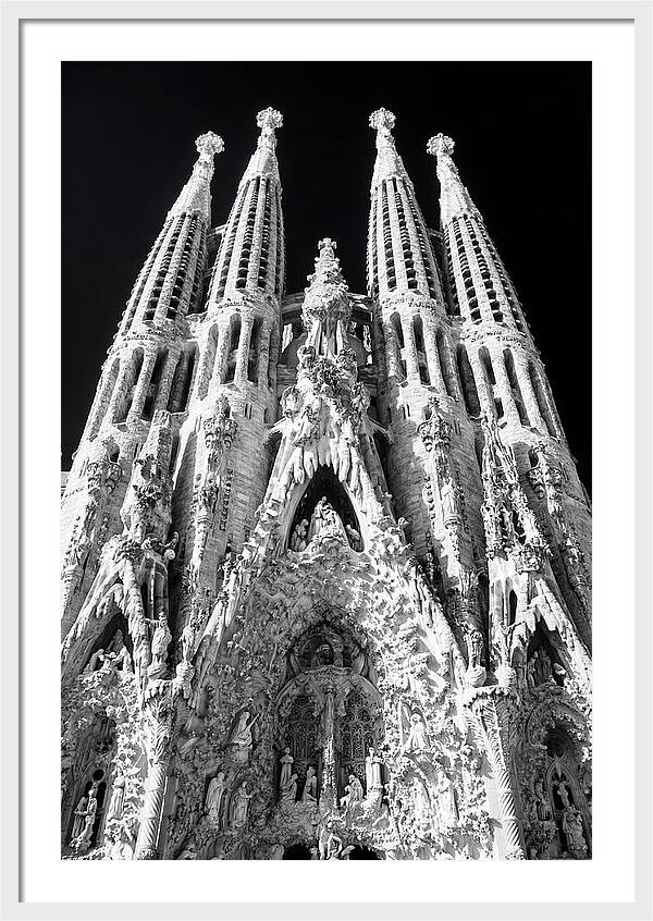 Sagrada Familias Majestic Perspective