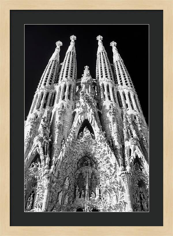 Sagrada Familias Majestic Perspective