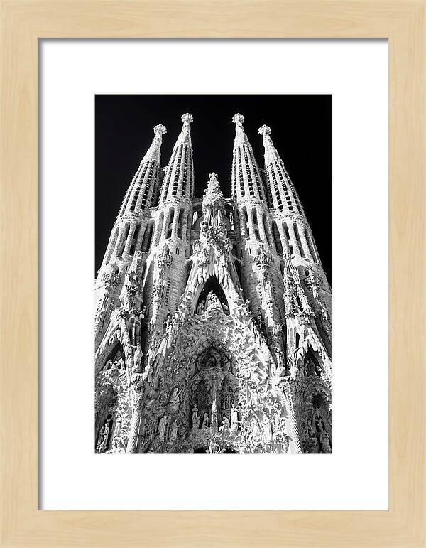 Sagrada Familias Majestic Perspective