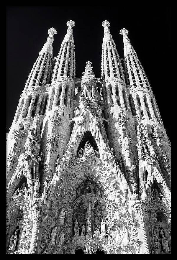 Sagrada Familias Majestic Perspective