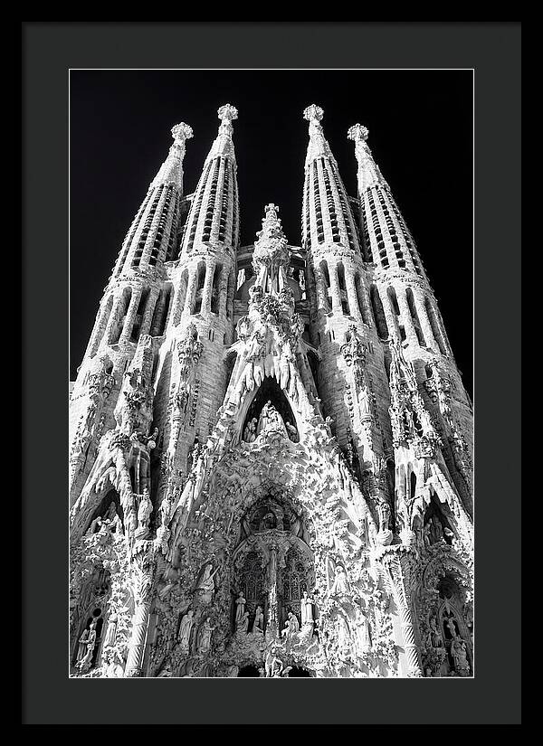 Sagrada Familias Majestic Perspective