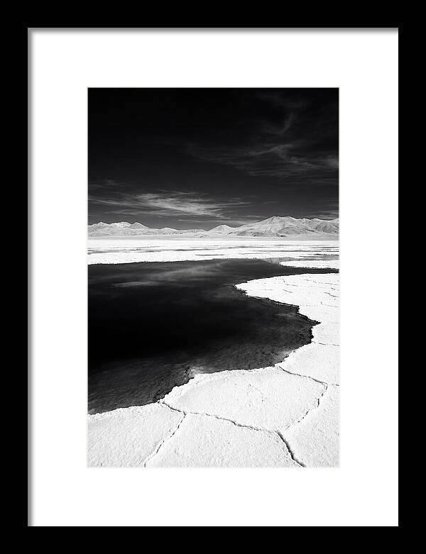 Salar De Uyuni Serenity