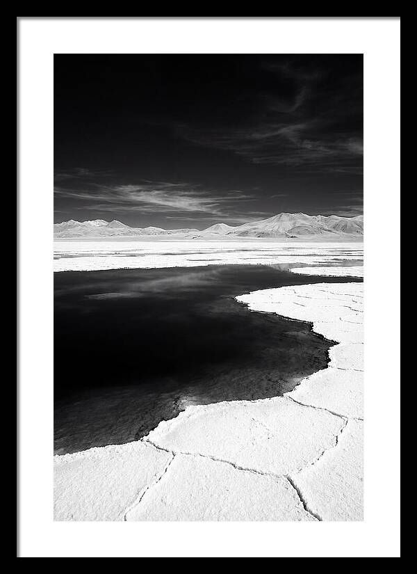 Salar De Uyuni Serenity