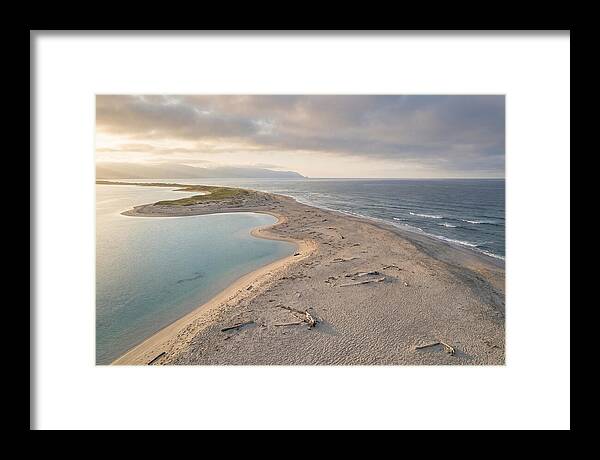 Sandy Spit Between Ocean And Lagoon