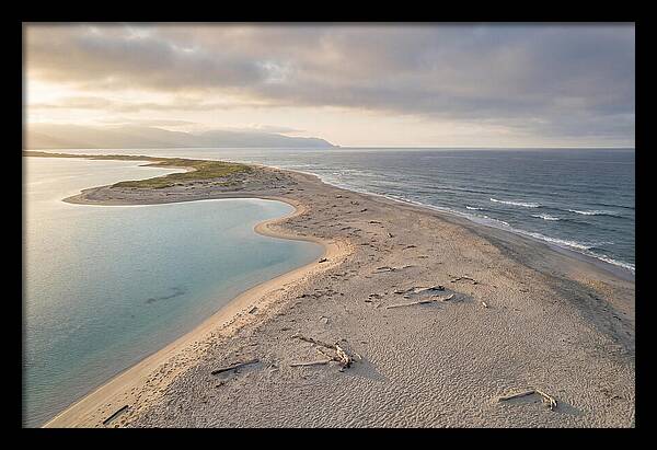 Sandy Spit Between Ocean And Lagoon
