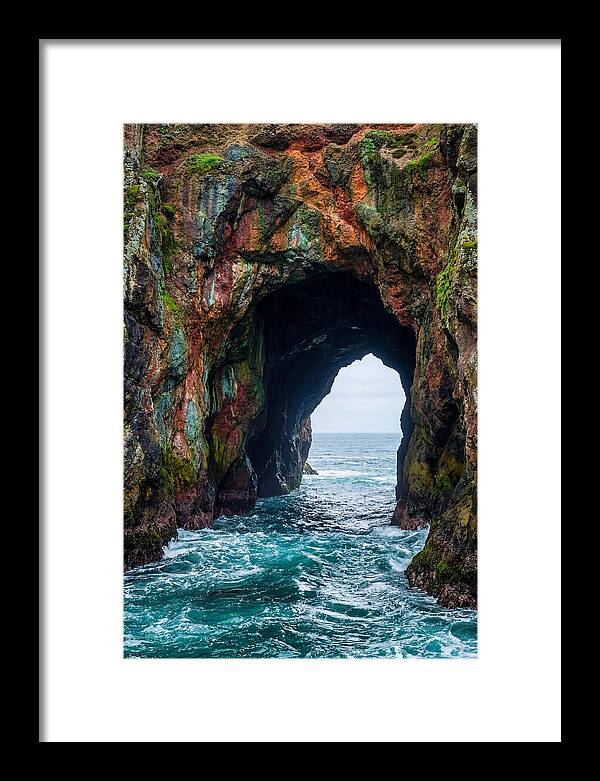 Santa Cruz Island Archway