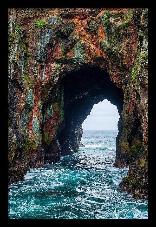 Santa Cruz Island Archway
