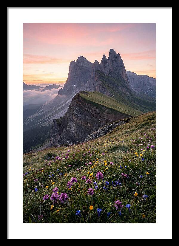 Seceda Ridgeline At Sunrise