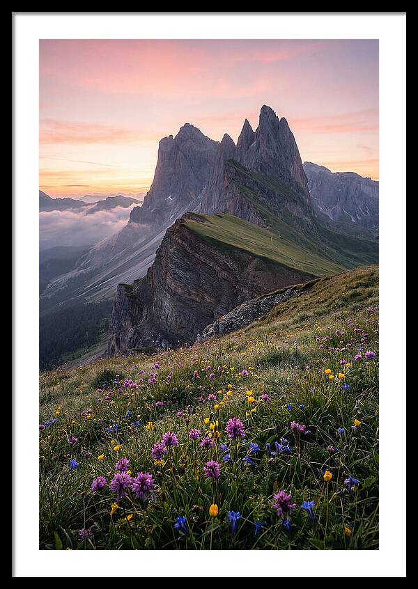 Seceda Ridgeline At Sunrise