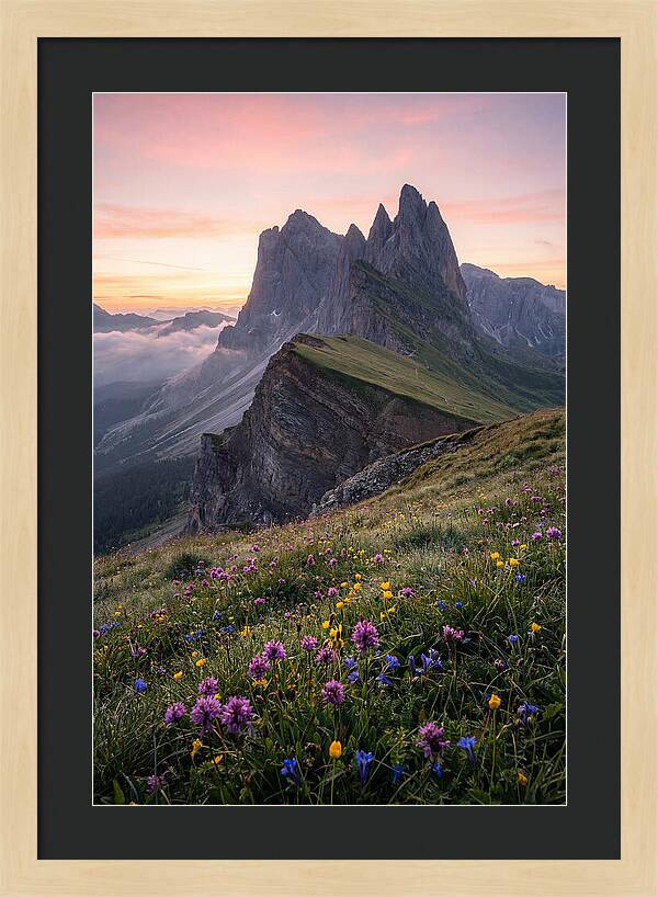 Seceda Ridgeline At Sunrise