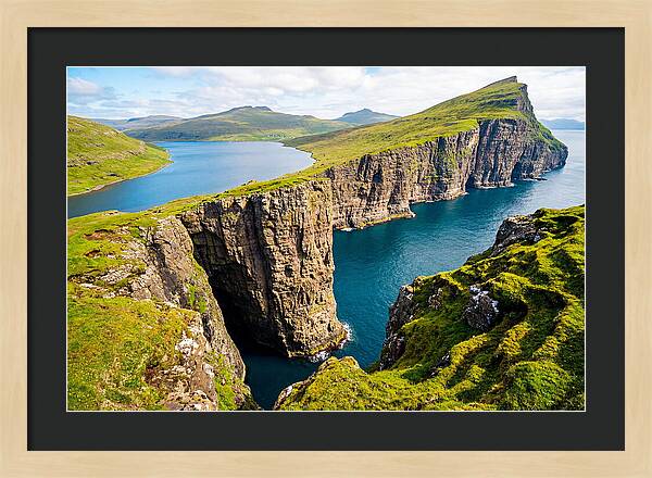 Serene Cliffside Reflection
