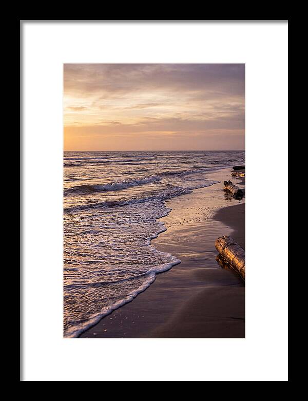 Serene Ocean Waves