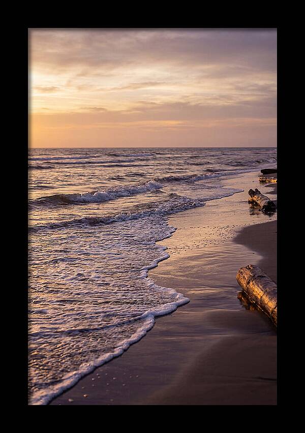 Serene Ocean Waves