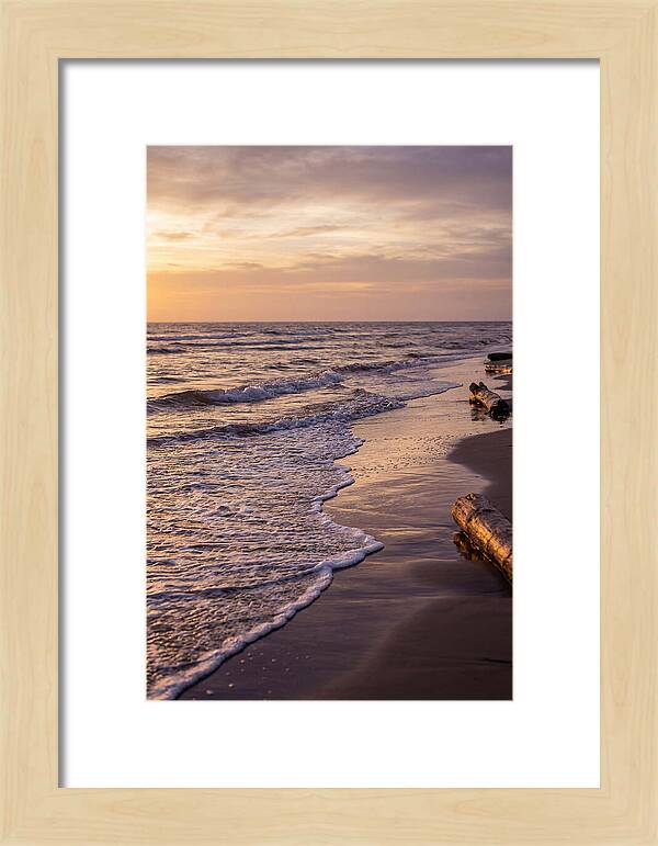 Serene Ocean Waves