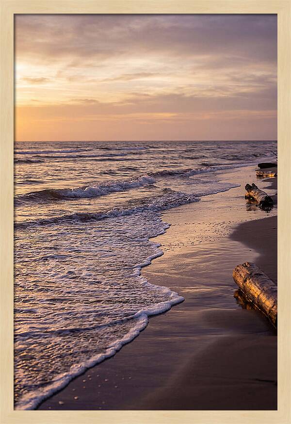 Serene Ocean Waves
