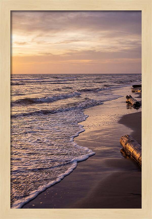 Serene Ocean Waves