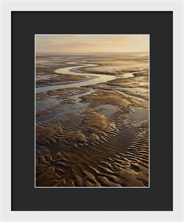 Serene Waves Under Twilight