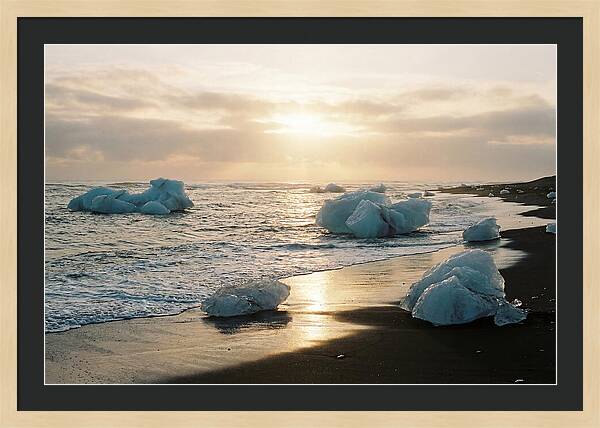 Serenity Along Diamond Beach