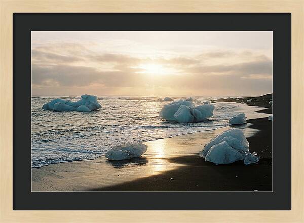Serenity Along Diamond Beach