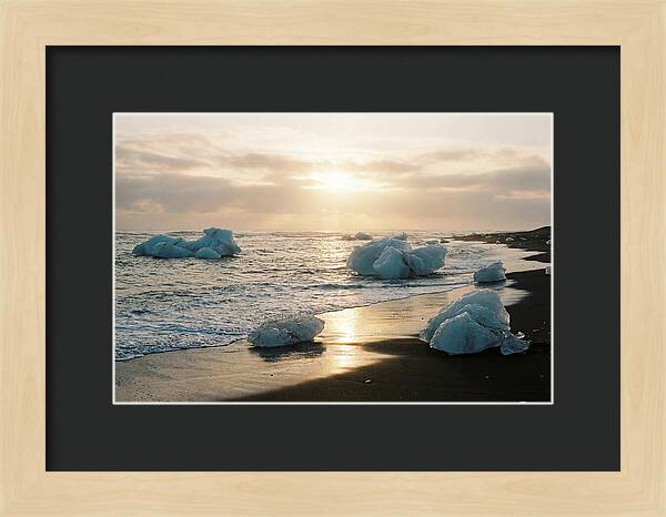 Serenity Along Diamond Beach