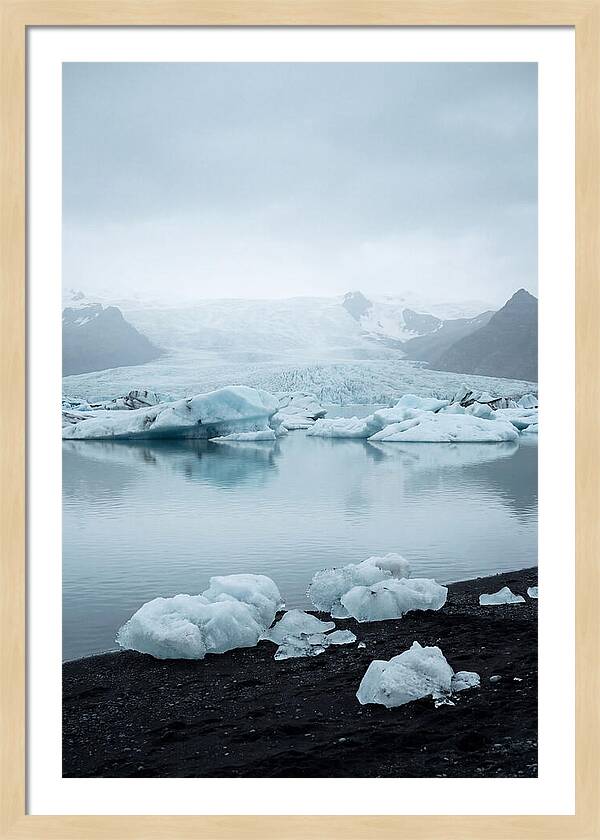 Serenity At Jkulsrln Glacier Lagoon