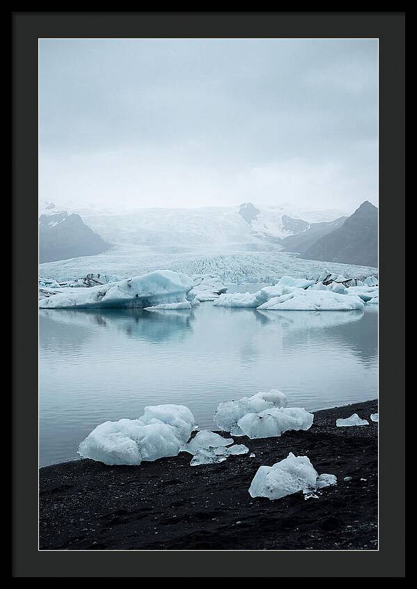 Serenity At Jkulsrln Glacier Lagoon