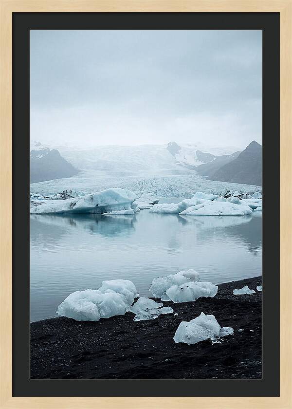 Serenity At Jkulsrln Glacier Lagoon