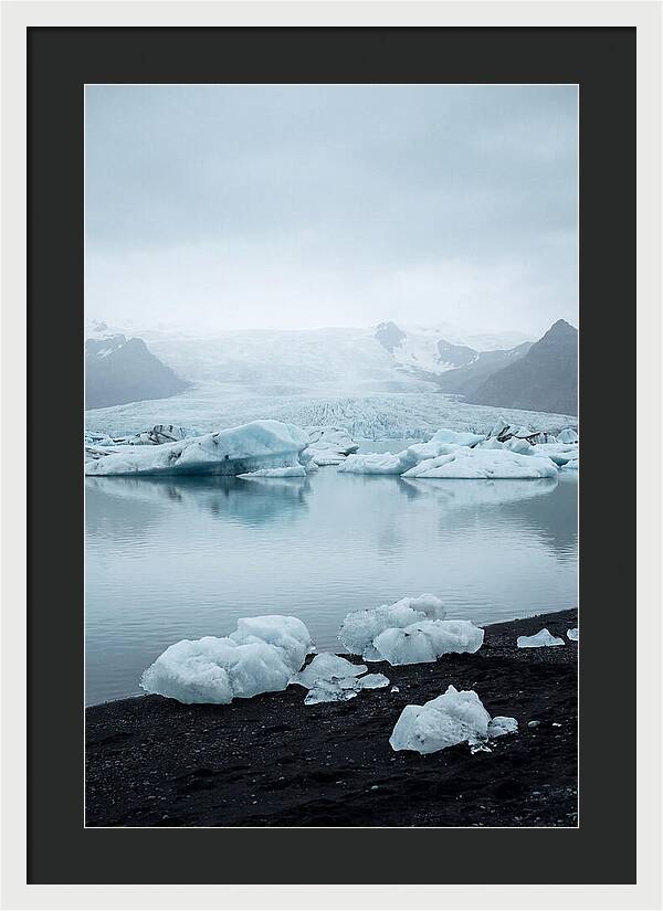 Serenity At Jkulsrln Glacier Lagoon