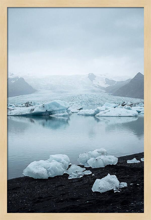 Serenity At Jkulsrln Glacier Lagoon