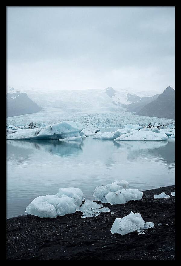 Serenity At Jkulsrln Glacier Lagoon