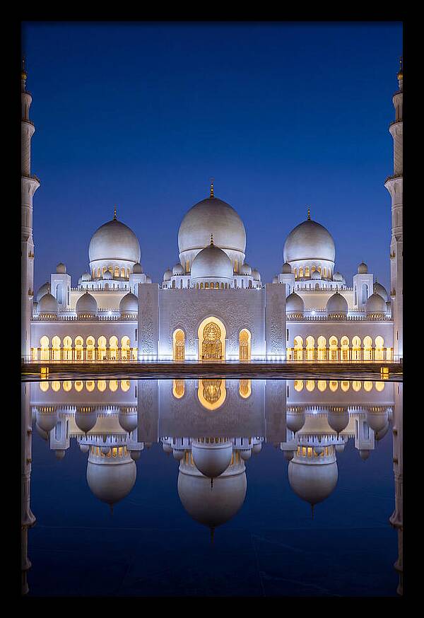 Sheikh Zayed Grand Mosque Reflection