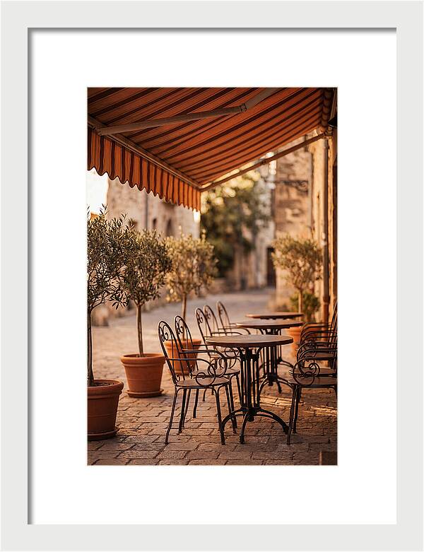 Sidewalk Caf Serenity