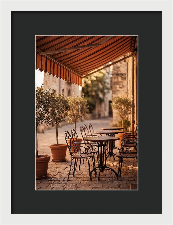 Sidewalk Caf Serenity