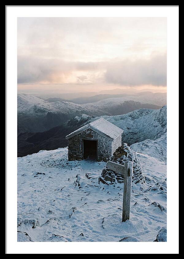 Snowdon Summit Serenity