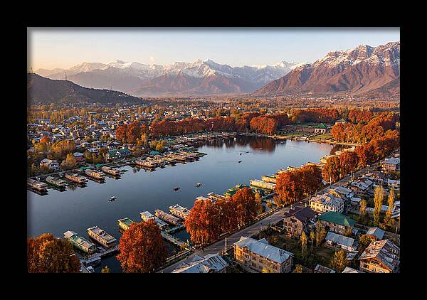Srinagar Serenity Over Dal Lake
