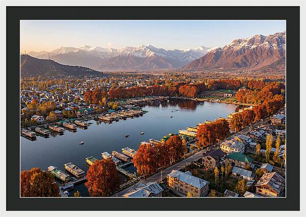 Srinagar Serenity Over Dal Lake