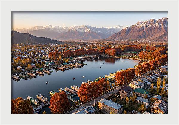 Srinagar Serenity Over Dal Lake