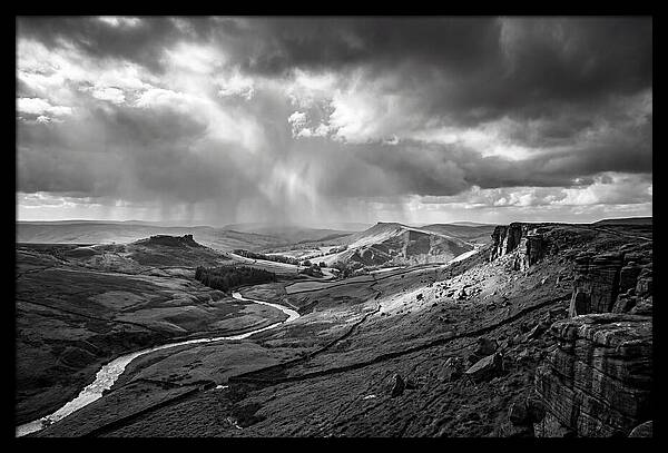 Stanage Edge Peak Vista