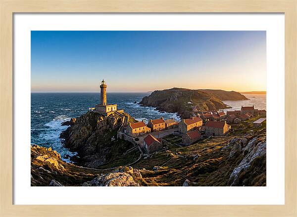 Star Island Lighthouse At Dusk